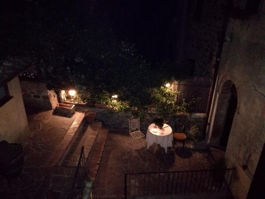 Bed and Breakfast Il Palazzo Del Cardinale Montalcino Exterior foto