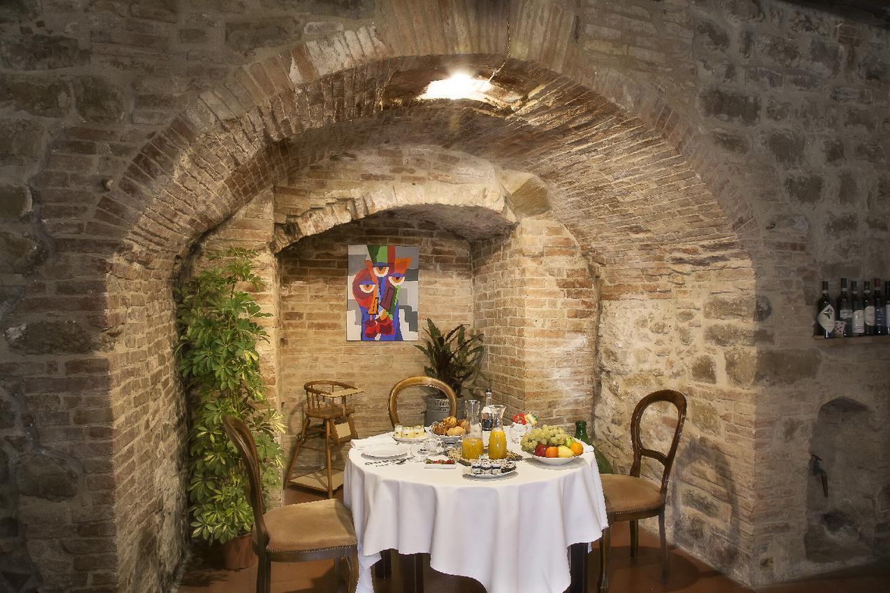 Bed and Breakfast Il Palazzo Del Cardinale Montalcino Exterior foto