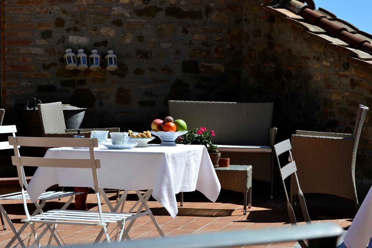 Bed and Breakfast Il Palazzo Del Cardinale Montalcino Exterior foto