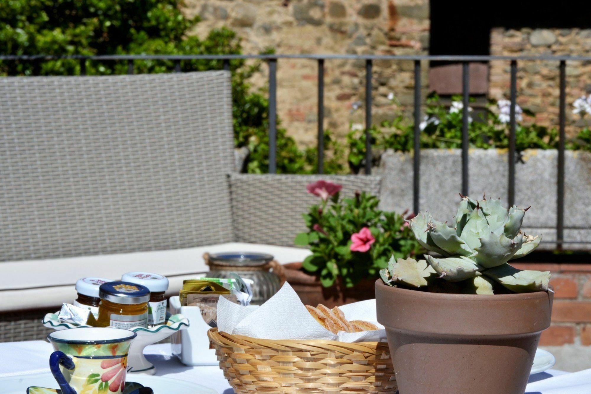 Bed and Breakfast Il Palazzo Del Cardinale Montalcino Exterior foto